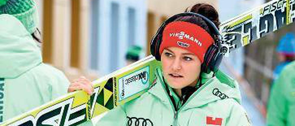 Da liegt was an. Olympiasiegerin Vogt springt heute in Sapporo.