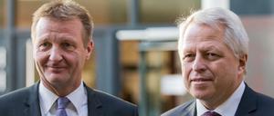 NRW-Innenminister Ralf Jäger (l.) stellte am Dienstag den neuen Kölner Polizeipräsident Jürgen Mathies vor. 