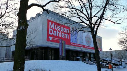 Was wird aus den denkmalgeschützten Gebäuden? Und wie kann ein kulturelles Angebot für den Bezirk gerettet werden? Die meisten Bezirkspolitiker haben darauf keine Antwort.