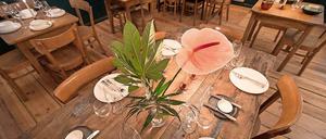 Hübsch rustikal. Hier war früher mal das "Cochon bourgeois", nun heißt das Restaurant "Tulus Lotrek". Neue Pächter, neuer Stil, beste Küche, gute Preise. Ein Besuch empfiehlt sich. 