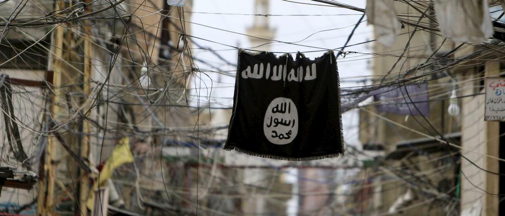 Von Dinslaken nach Syrien: Nils D. bestreitet, sich an Folter und Morden der Terrormiliz IS beteiligt zu haben.