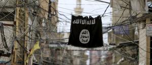 Von Dinslaken nach Syrien: Nils D. bestreitet, sich an Folter und Morden der Terrormiliz IS beteiligt zu haben.