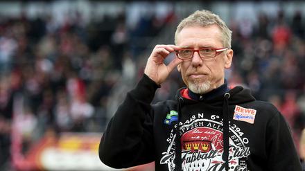 Kölns Trainer Peter Stöger hat seinen Vertrag beim 1. FC Köln verlängert. 