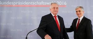 Machen Sie das, Herr Hundstorfer. Bundeskanzler Werner Faymann (r., SPÖ) unterstützt die Kandidatur seines Parteikollegens Rudolf Hundstorfer für das österreichische Bundespräsidentenamt. 