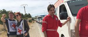 Ein Hilfskonvoi des internationalen Roten Kreuzes ICRC machte sich im Oktober 2015 auf den Weg in die belagerte Stadt Madaja in Syrien. 