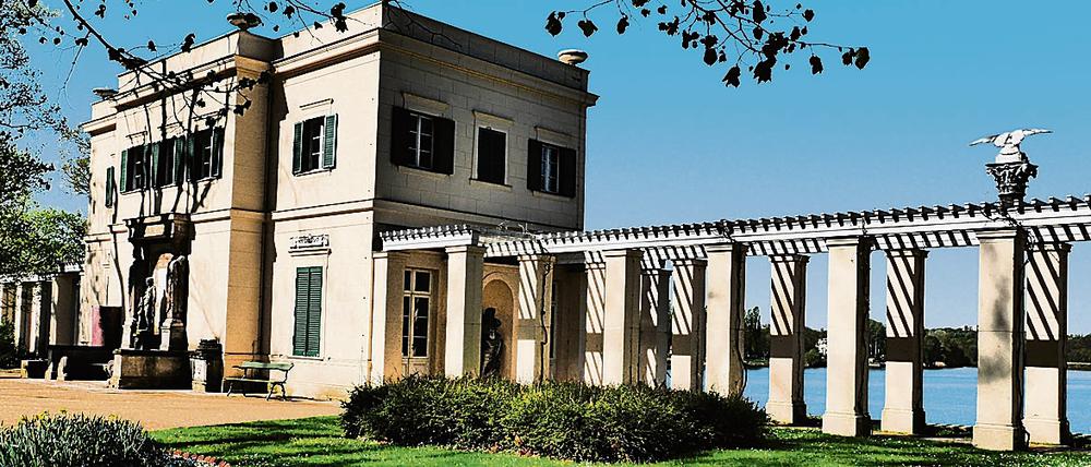 Vorbildlich integriert. Das von Schinkel erbaute Casino in Lennés Grünanlage im Park Glienicke.