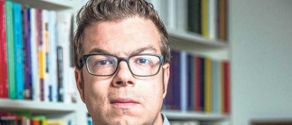 Frisch ausgezeichnet mit einem MacArthur Fellowship, dem sogenannten Genius Grant. Der in New York lebende Schriftsteller Ben Lerner.