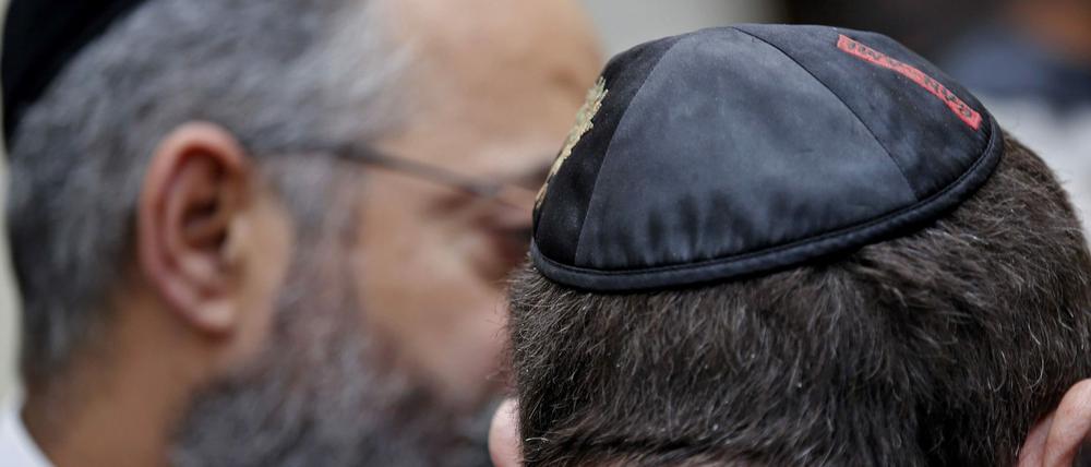 Wer eine Kippa trägt, gibt sich als Jude zu erkennen. 