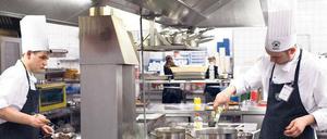 Ausbildung am Herd. Lehrstellen in der Gastronomie und im Handel waren im vergangenen Jahr beim Berliner Nachwuchs sehr beliebt.