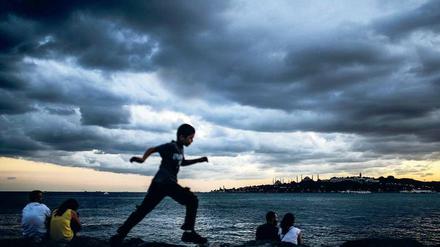 Auf dem Sprung in die Zukunft? Beobachter meinen, dass die Lage in der Türkei erst noch schlimmer werden dürfte.
