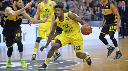 Augen auf, Zunge raus: Will Cherry von Alba Berlin.