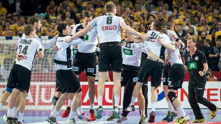 bei der deutschen Mannschaft regiert Erleichterung nach dem Schlusspfiff.