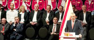 Fast wie früher? Dirk Zingler bei der 50-Jahr-Feier von Union im Velodrom.