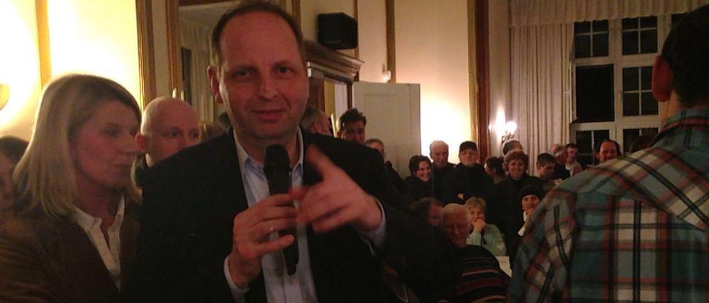 Auch Justizsenator Thomas Heilmann, CDU, stellte sich der Diskussion mit den Anwohnern
