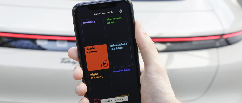 Porsche-Soundapp „Soundtrack my Life“ passt sich dem Fahrstil an.