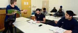 Bethanien Berlin Kreuzberg. Deutschunterricht für Flüchtlinge. Eine wichtige Voraussetzung für einen Job. 