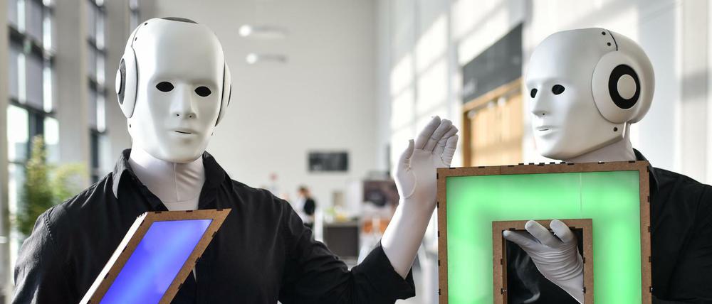 In Zukunft könnten echte Roboter weitere menschliche Jobs überflüssig machen.