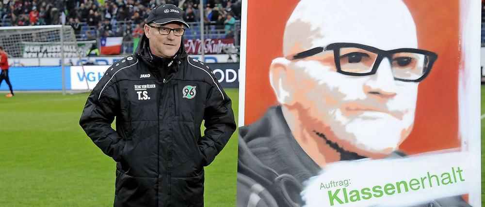Klarer Auftrag. Der Start ging für Thomas Schaaf und Hannover 96 aber gründlich daneben.