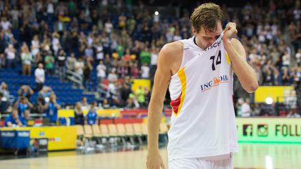 Dirk Nowitzki nach der EM-Niederlage gegen Spanien im September 2015 in Berlin. 