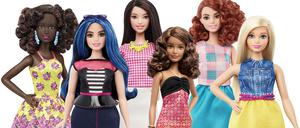 Barbie gibt es jetzt auch „kurvig“, klein und groß. Und mit einem breitgefächerten Spektrum an Hauttönen, Haarfarben und Frisuren.
