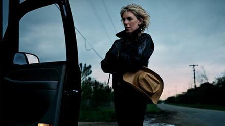 On the road again. Musikerin Lucinda Williams.