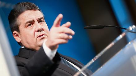 Bundeswirtschaftsminister Sigmar Gabriel (SPD) geht davon aus, dass die hohe Zuwanderung der deutschen Wirtschaft nicht schaden wird.