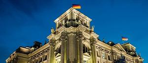 Der Bundestag - erleuchtet.