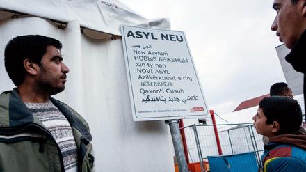 Asyl ist nicht alles. Nach der Anerkennung gehen die Probleme für manchen Flüchtling weiter.