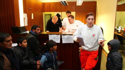 Flüchtlinge statt Touristen. Ein Hotel an der Stresemannstraße wird als Notunterkunft genutzt.