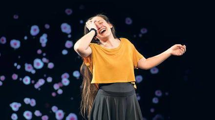 Chamäleon zwischen den Kulturen. Astrid Endruweit. Foto: Toni Bräutigam/HAU