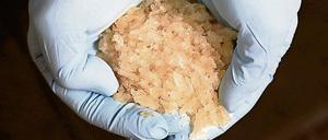 Der Stoff, aus dem Albträume sind. Crystal Meth zählt zur Gruppe der Amphetamine, zu der auch Speed gehört.