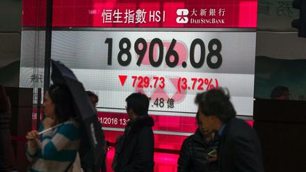 Der Hang Seng Index steht auf einem Dreijahrestief. Hier eine Anzeige im Zentrum von Hong Kong.