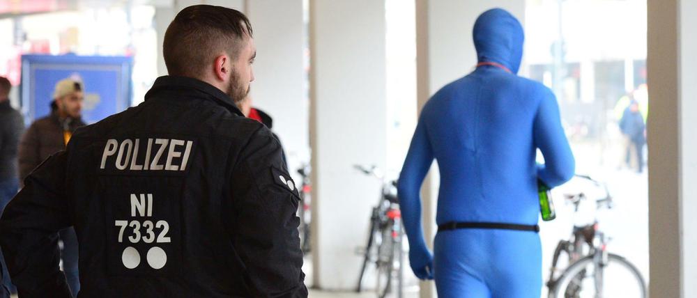 Der Karneval in Braunschweig stand im Februar verganenen Jahres schon unter verstärkter Polizeibeobachtung wegen Terrorgefahr. Dieses Jahr stand der Kölner Karneval fast auf der Kippe.