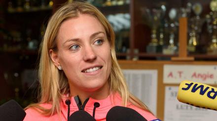 Angelique Kerber, hier bei ihrer Ankunft in Polen, tritt eine Woche nach ihrem Australian-Open-Triumph schon wieder in Leipzig an.
