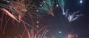 Silvesterfeuerwerk über Berlin: Die Feinstaubwerte steigen dadurch enorm.