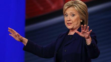 Hillary Clinton verzichtete auf persönliche Angriffe gegen Bernie Sanders. Beide sprachen mit Respekt übereinander. 