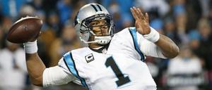 In Rücklage. Quarterback Cam Newton.