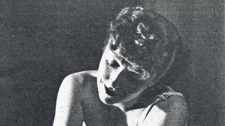 Fundstücke im Bilderwust. Von William Boyd antiquarisch erstandene Schnappschüsse namenloser Menschen von namenlosen Fotografen. Der Roman tut so, als hätte seine Heldin Amory Clay die Aufnahmen gemacht.