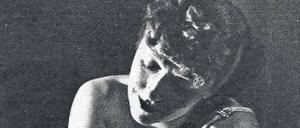 Fundstücke im Bilderwust. Von William Boyd antiquarisch erstandene Schnappschüsse namenloser Menschen von namenlosen Fotografen. Der Roman tut so, als hätte seine Heldin Amory Clay die Aufnahmen gemacht. 
