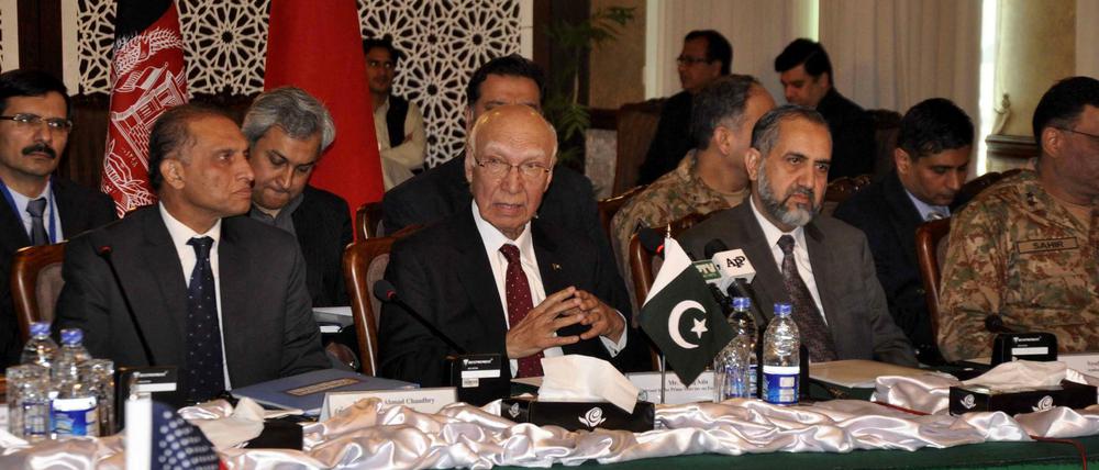 Delegationen aus Afghanistan, Pakistan, China und den USA verhandeln in Islamabad im Vorfeld zu geplanten Friedensgesprächen mit den Taliban.