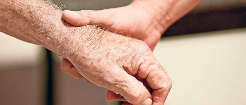 Ganzheitlich. Zur Menschenwürde gehört auch, Persönlichkeit und Biographie eines Pflegebedürftigen wahrzunehmen.