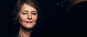 Geheimnisträgerin. Charlotte Rampling. 