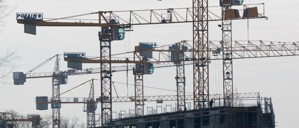 Da Berlin immer mehr neue Einwohner anzieht, werden vor allem bezahlbare neue Wohnungen gebraucht. 