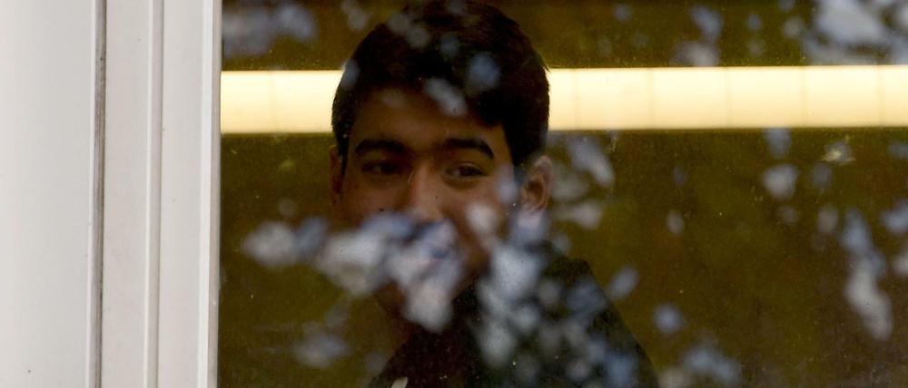 Ein jugendlicher Flüchtling in einem Haus für unbegleitete Minderjährige in Neumünster.