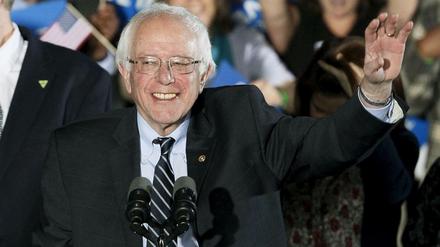 Der Sozialist Bernie Sanders nach seinem Sieg bei den Vorwahlen in New Hampshire. Er schlug Hillary Clinton mit 60 zu 38 Prozent.