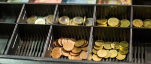 Eine Kasse ohne Ein- und Zwei-Cent-Münzen. 