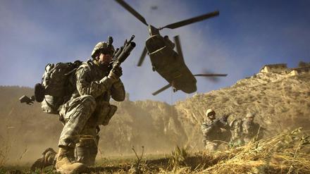 Die US-Truppen sollen die afghanische Armee im Kampf gegen die Taliban unterstützen.