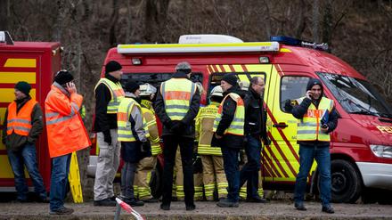 Beim Zugunglück in der Nähe von Bad Aibling (Bayern) waren am Dienstag mindestens zehn Menschen getötet worden, es gab rund 80 Verletzte.