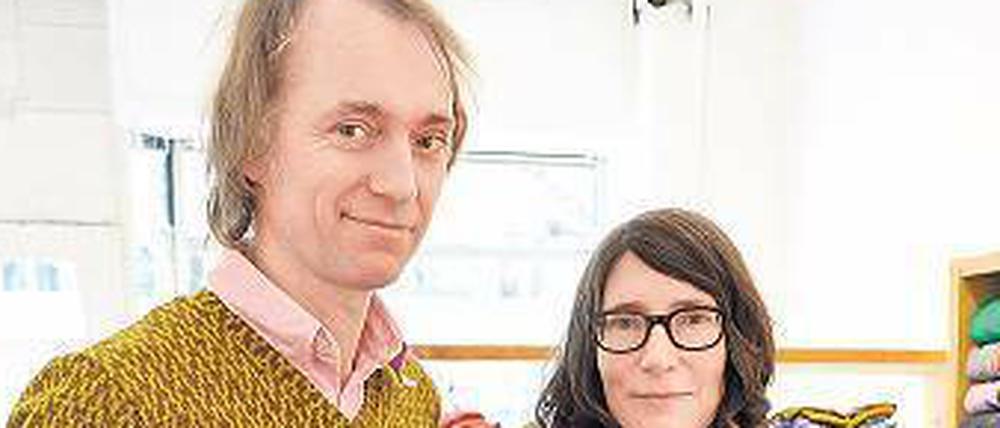 Jürgen Frisch und Ulrike Dorn in ihrem neuen Geschäft in Charlottenburg.