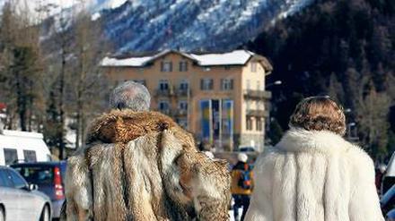 Auf in den Wald. Auch der betuchte Gast sucht im noblen St. Moritz gern die Bobbahn auf.